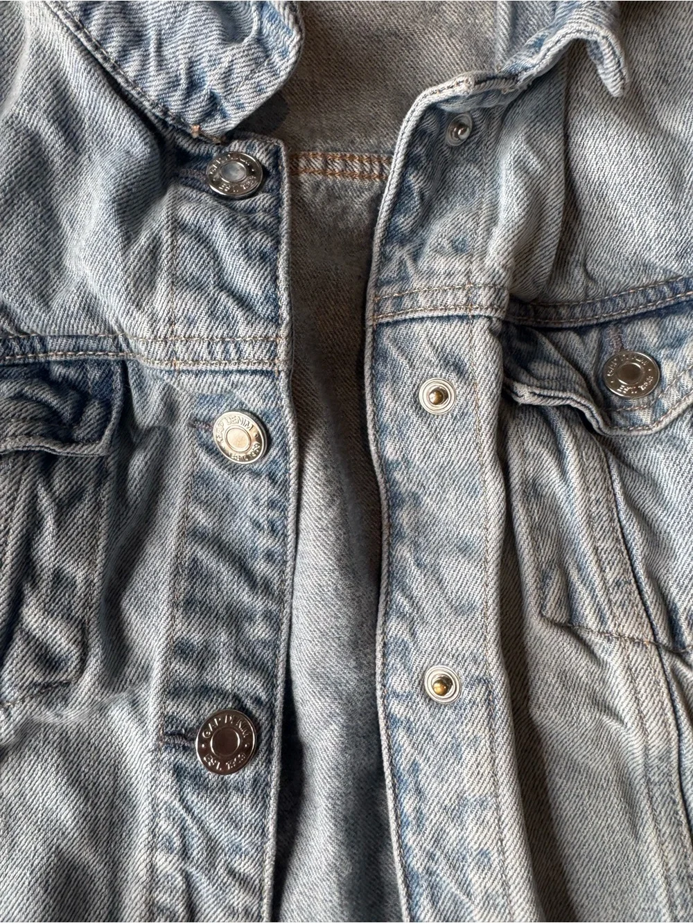 Gap Girls Light Wash Denim Jean Jacket Classic Trucker Vintage Wash Large